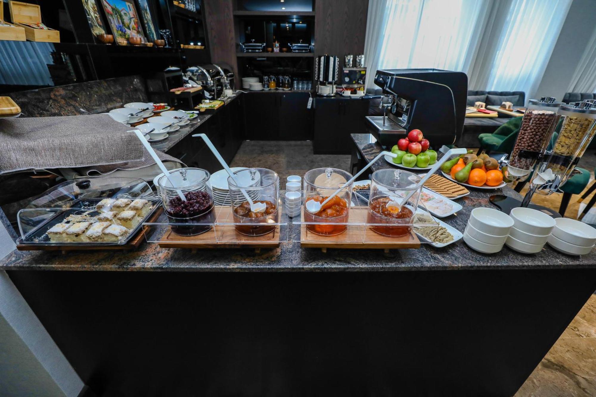 Arium Hotel Баку Екстер'єр фото