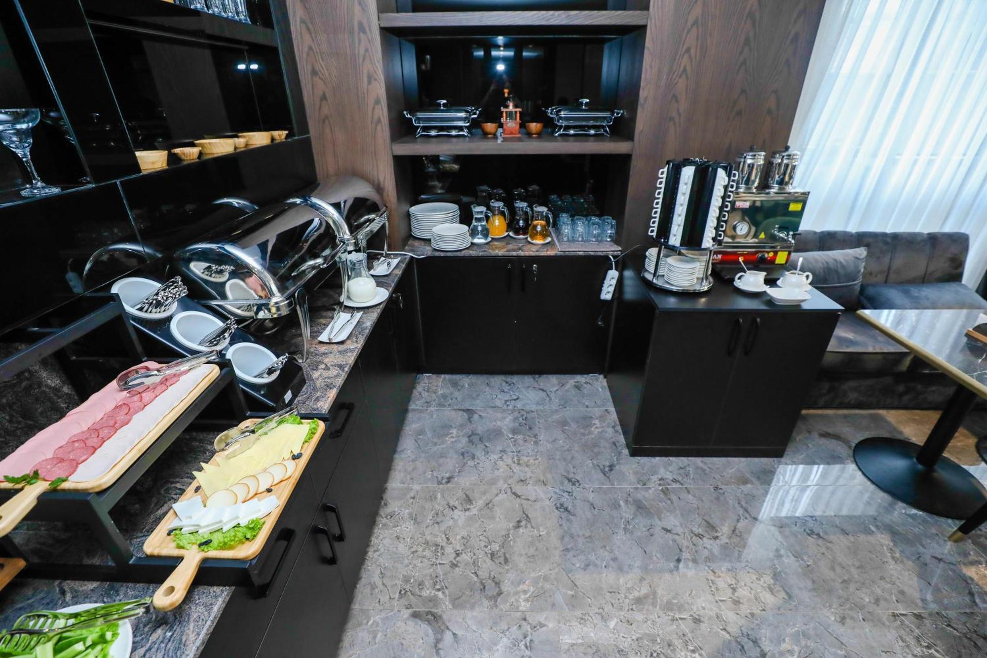 Arium Hotel Баку Екстер'єр фото