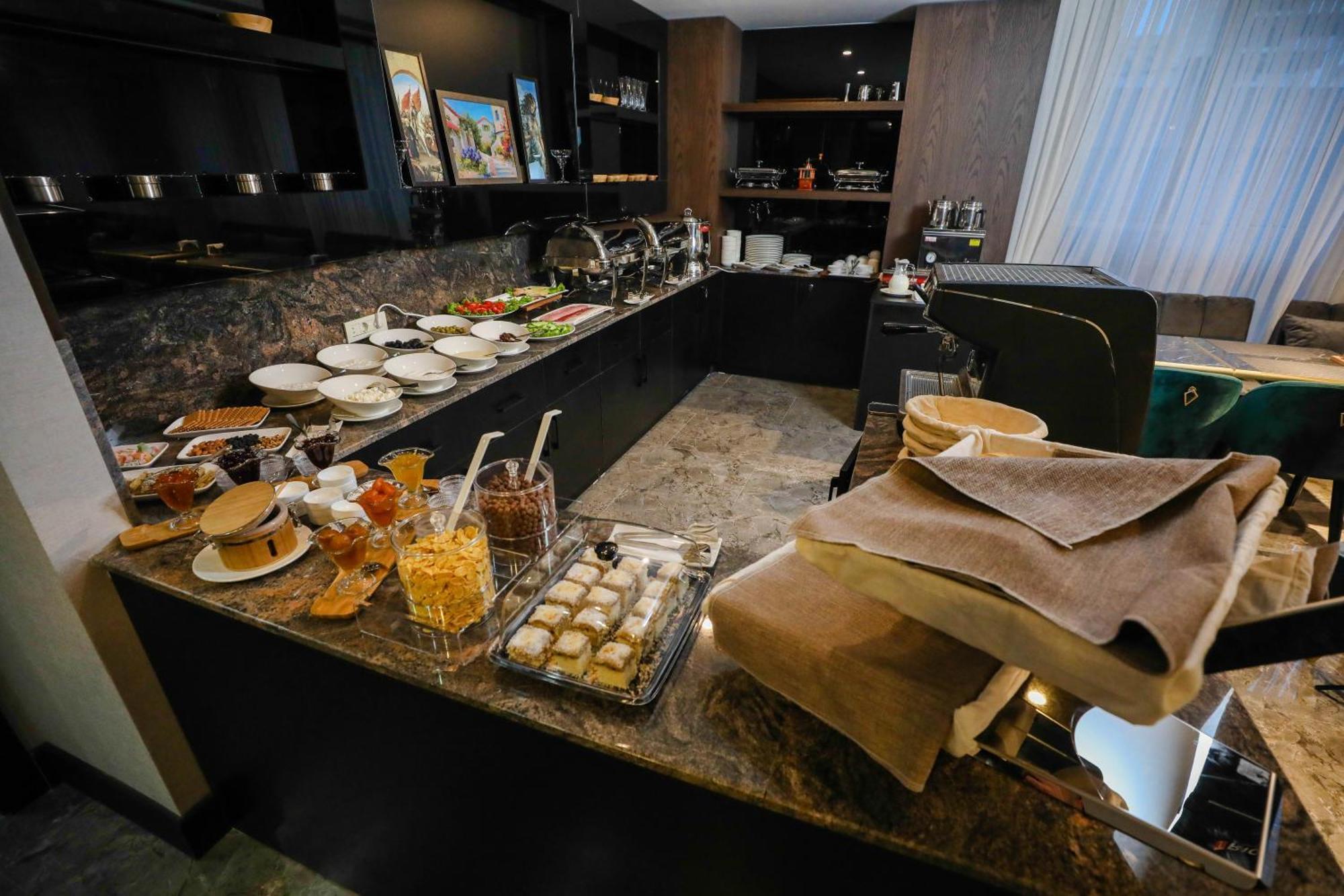 Arium Hotel Баку Екстер'єр фото